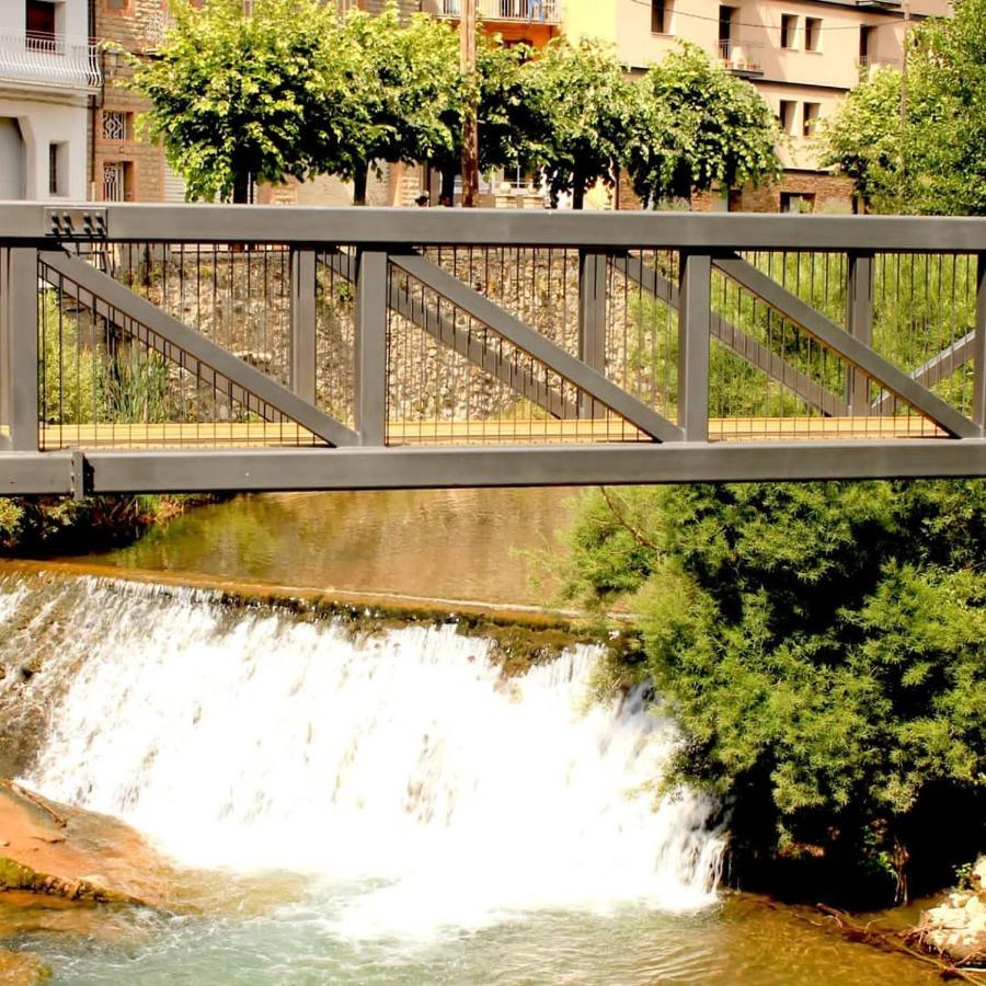 Hostal Fonda Cerdanya La Pobla de Lillet Eksteriør billede